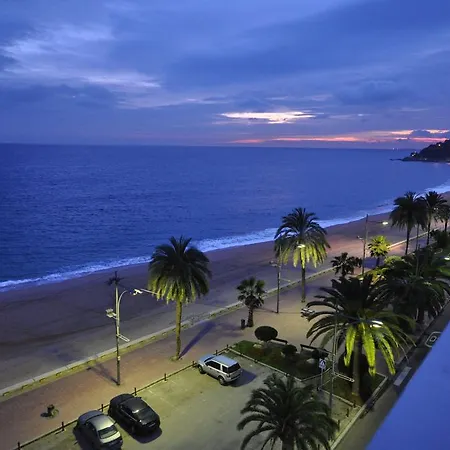 Penthouse -lloret Holiday Apartment